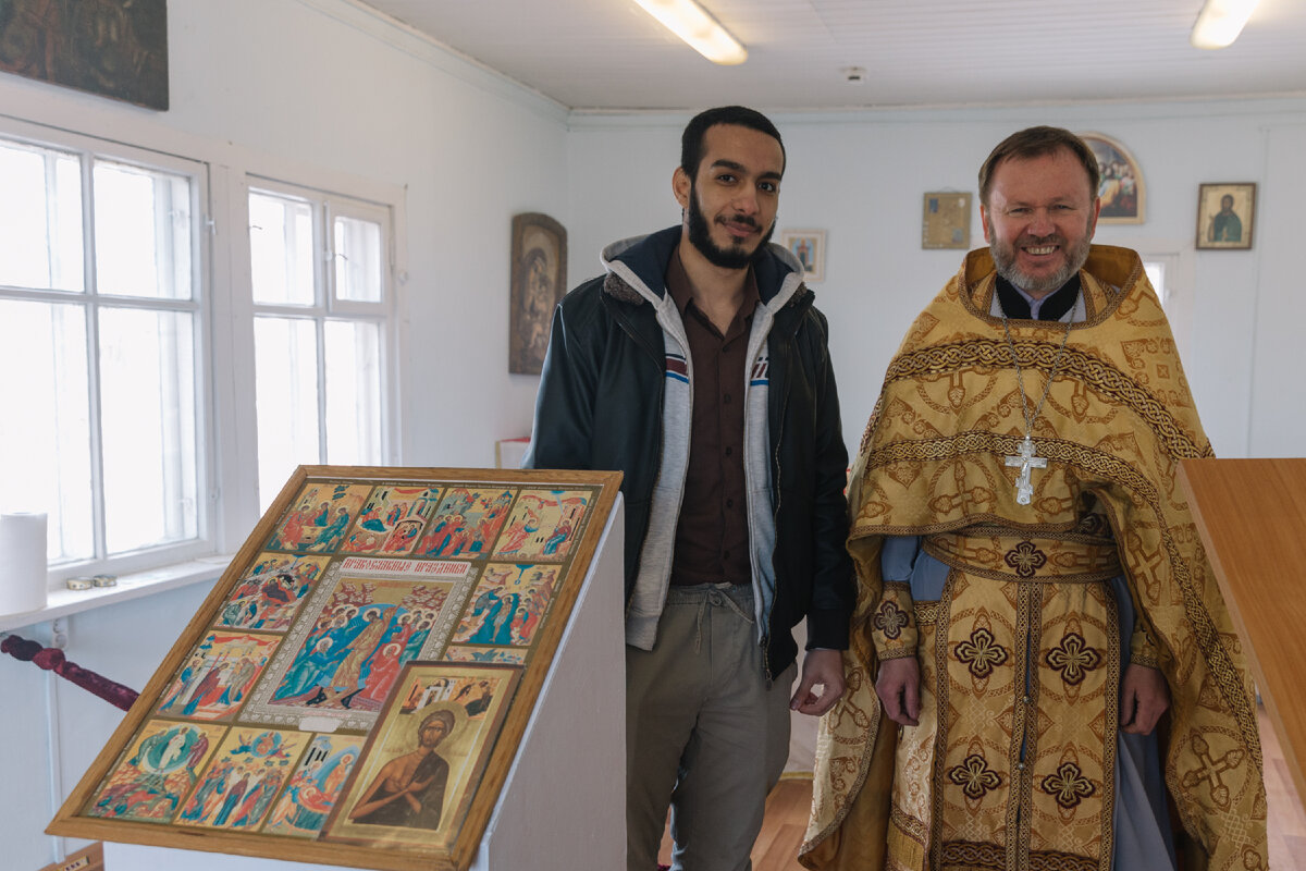 Отец Владимир Левичев не удивлен, что египтянин восстанавливает храм. «Он же христианин», — говорит как о само собой разумеющемся.    