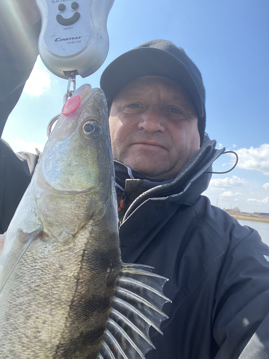 Keitech  рвался после каждой второй поклевки. Плюнул и поставил Kasadaka. Хуже клевать не стало, а приманка выжила целый день. Хвост касадаки.