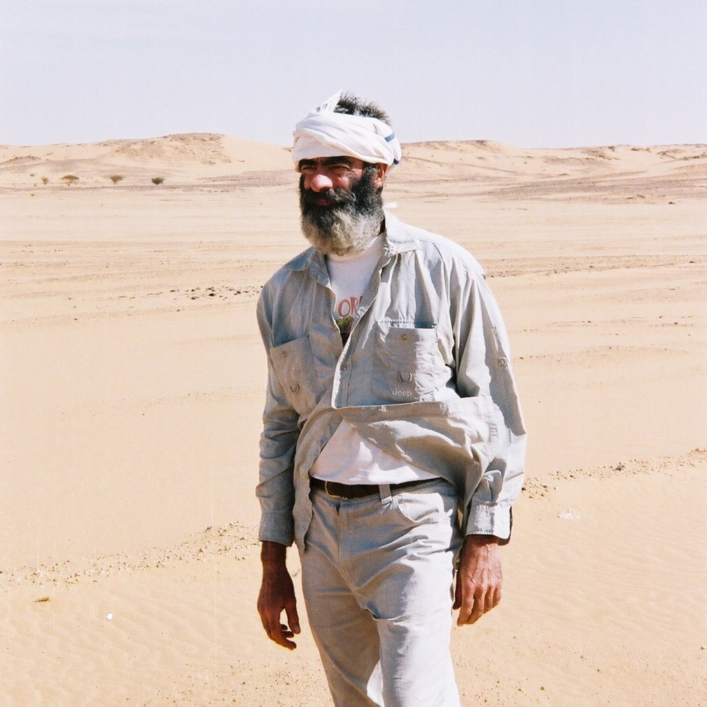 жан беливо с тележкой. жан беливо с тележкой. жан беливо путешественник. жан беливо путешественник. жан беливо путешественник.