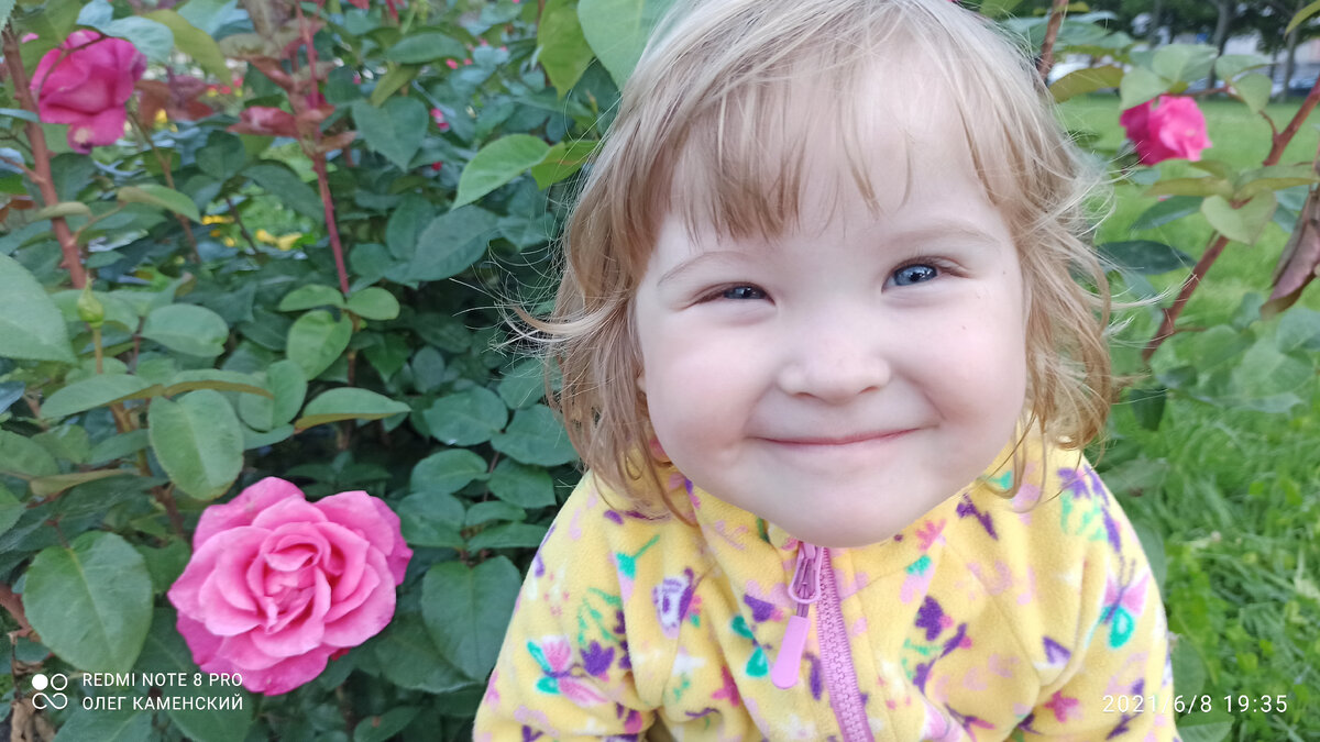 Первые впечатления о городеПриехали мы 2 недели назад, город весь в зелени. 