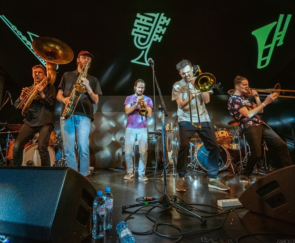 брасс-бэнд NUGGERS