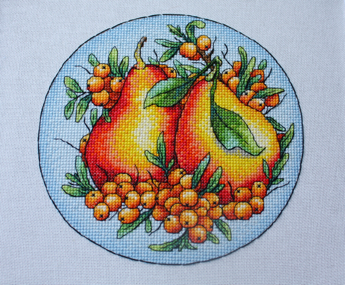 Груши и облепиха Размер 90*90 крестиков
Кол-во цветов 31