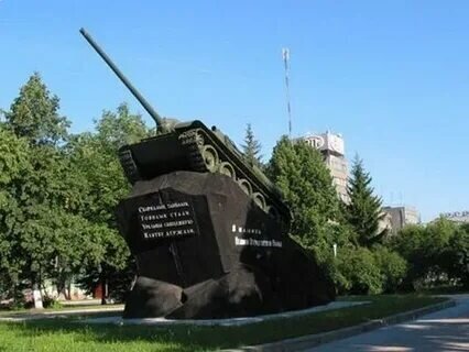 static.уралмаш-эльмаш.рф     Памятник СУ-100 на УралМаше