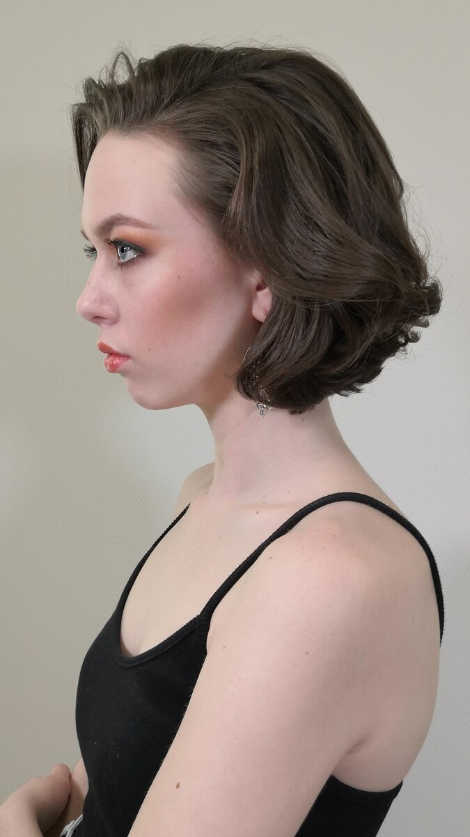 Прямое каре без чёлки