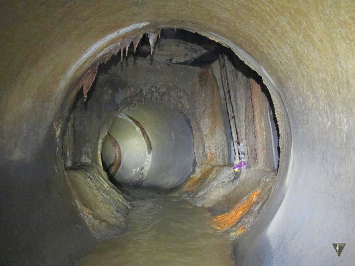 Подземный ручей в Лианозово. Почему в нём так много затворов?