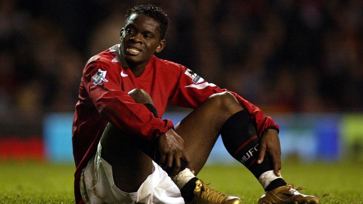 Луи Саа - вице-чемпион Мира 2006 года, в составе сборной Франции