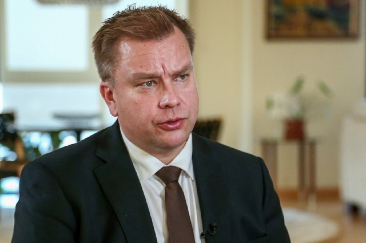    Министр обороны Финляндии Кайкконен уйдет в декретный отпуск