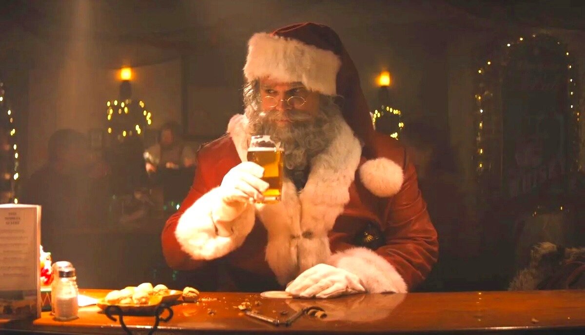 Кока-кола, джингл-беллс, "праздник к нам приходит", тили-тили, трали-вали... Да ладно - вот же он, Санта Клаус здорового человека! 