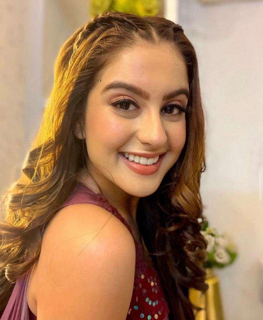    Несмотря на лучезарную улыбку, которая не сходила с лица актрисы, она несколько лет страдала от депрессии