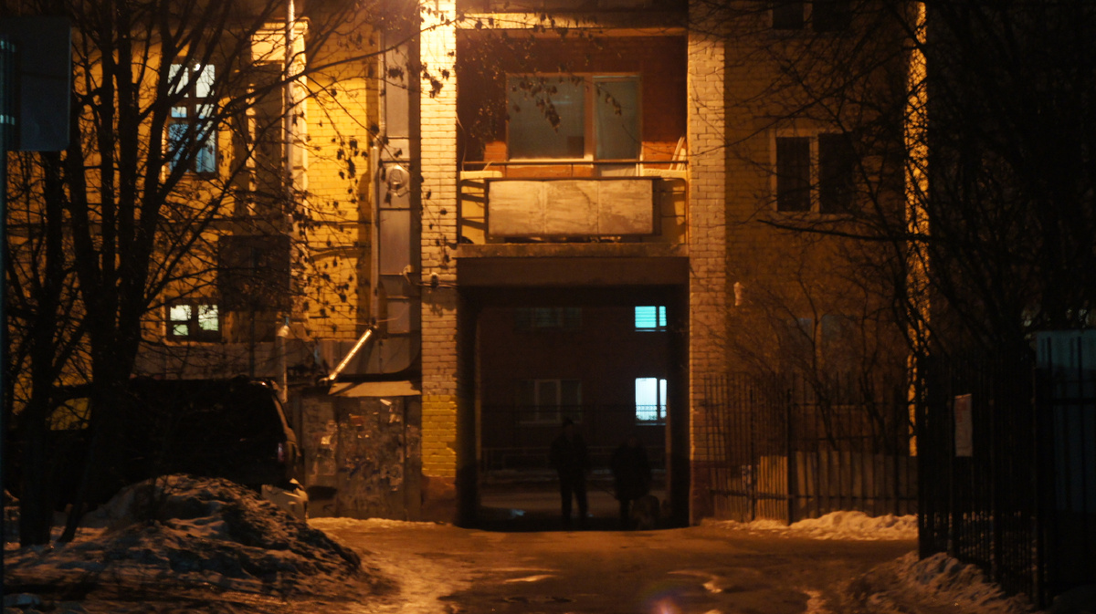 Тверские дворы, возле огромного бассейна «радуга»
