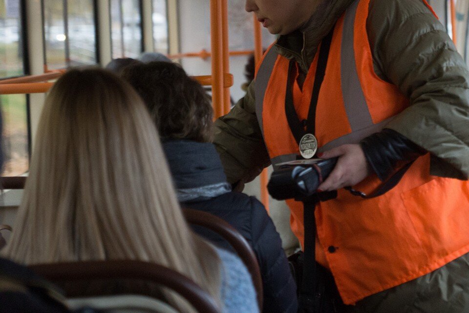     Высадка ребенка кондуктором из-за отсутствия сдачи в Рязани не подтвердилась.