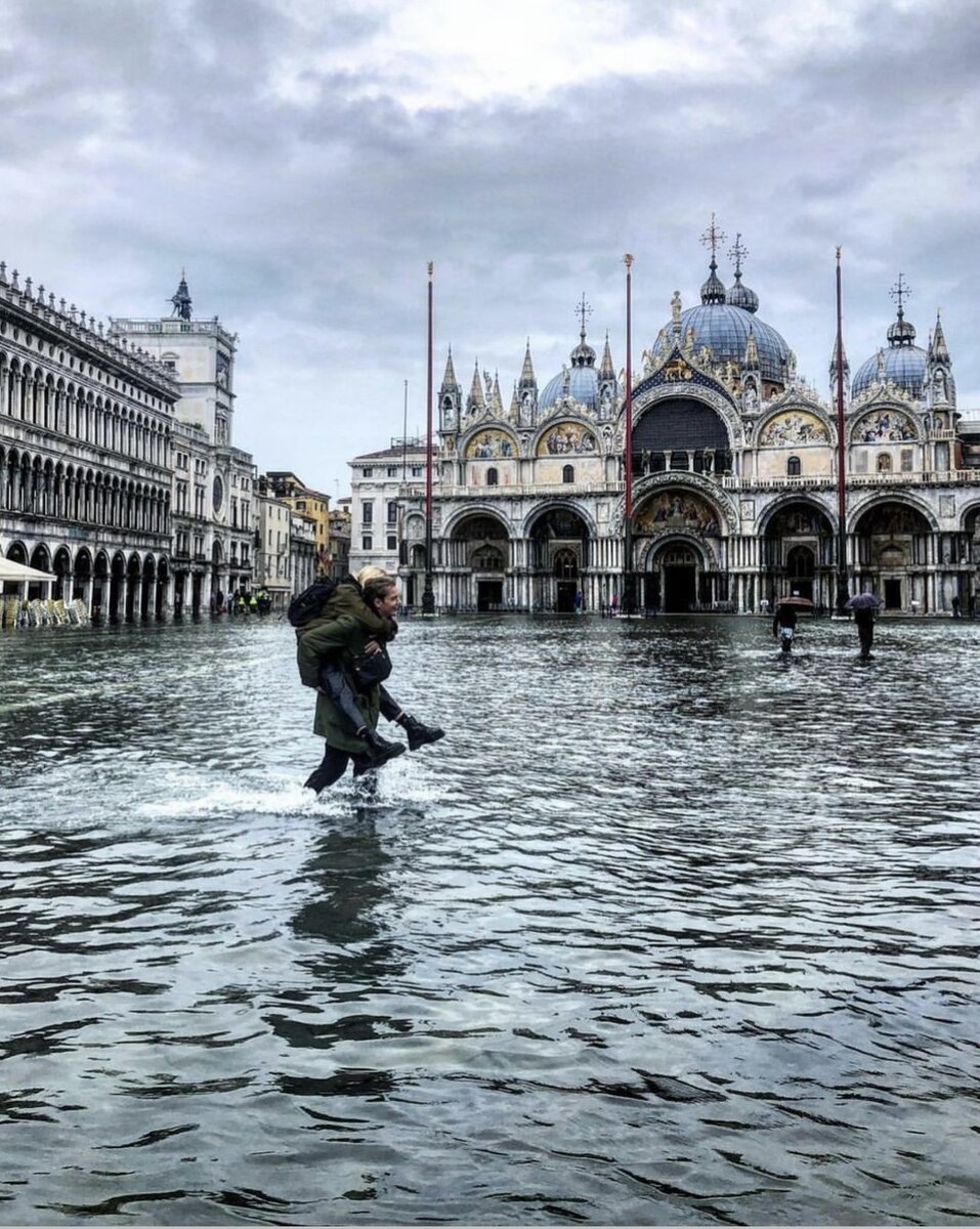 14 дней в венеции. Наводнение в венеции 2020. Венеция италия площадь святого марка. Венеция сейчас. Венеция италия уйдет под воду.