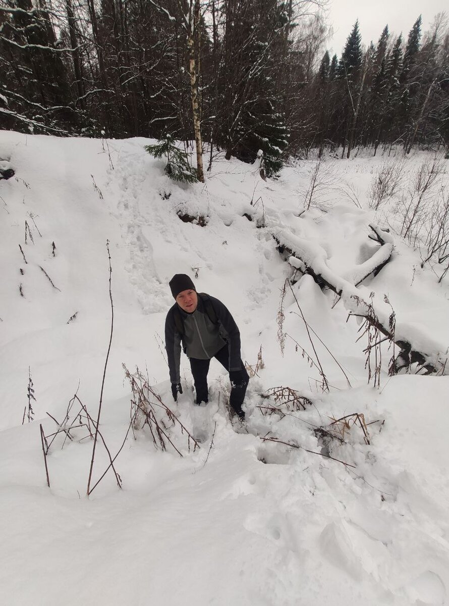 Летом здесь пришлось бы пробираться вброд 