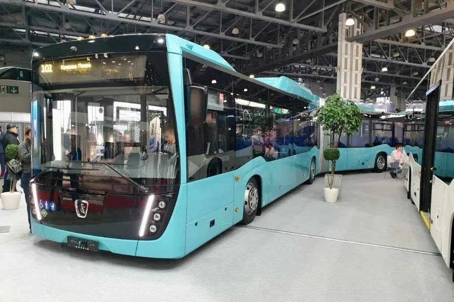 Сочлененный газомоторный автобус КАМАЗ-6299_40-5Т недавно показали на выставке BW Expo в Москве 