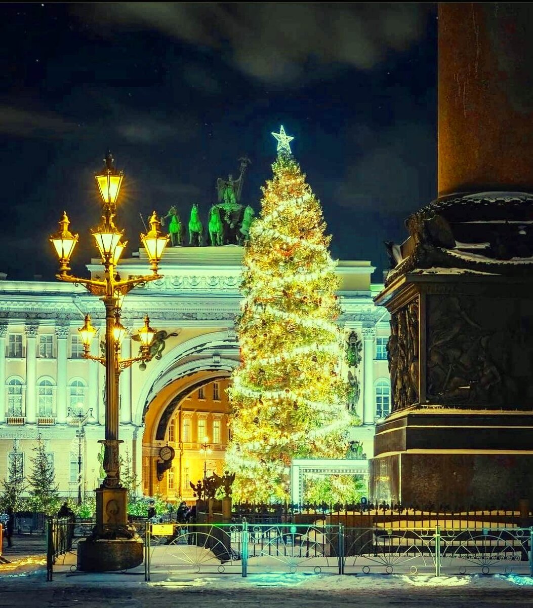 новогодний питер исакиевский собор. новогодний питер 22. вечерний новогодний питер. новый год в питере отзывы. новогодняя елка на дворцовой площади 2021.