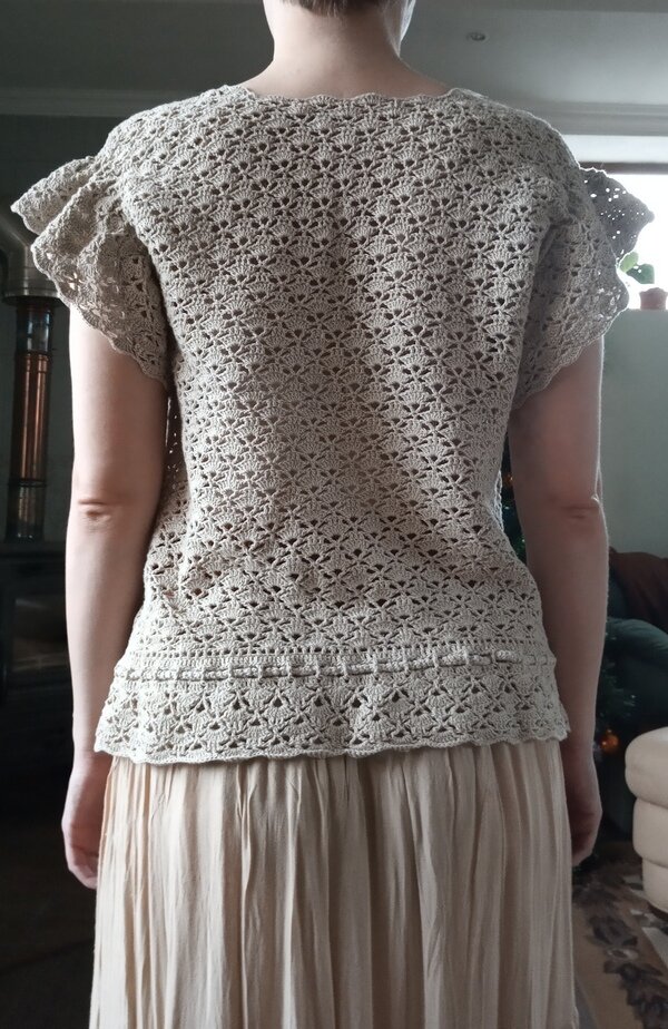 Кофточка с крылышками   Что придумала - то связала