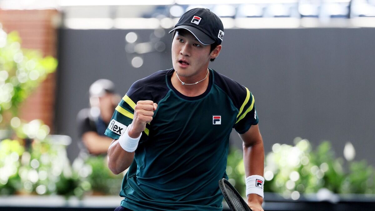    Южнокорейский теннисист Квон Сун У© Adelaide Tennis