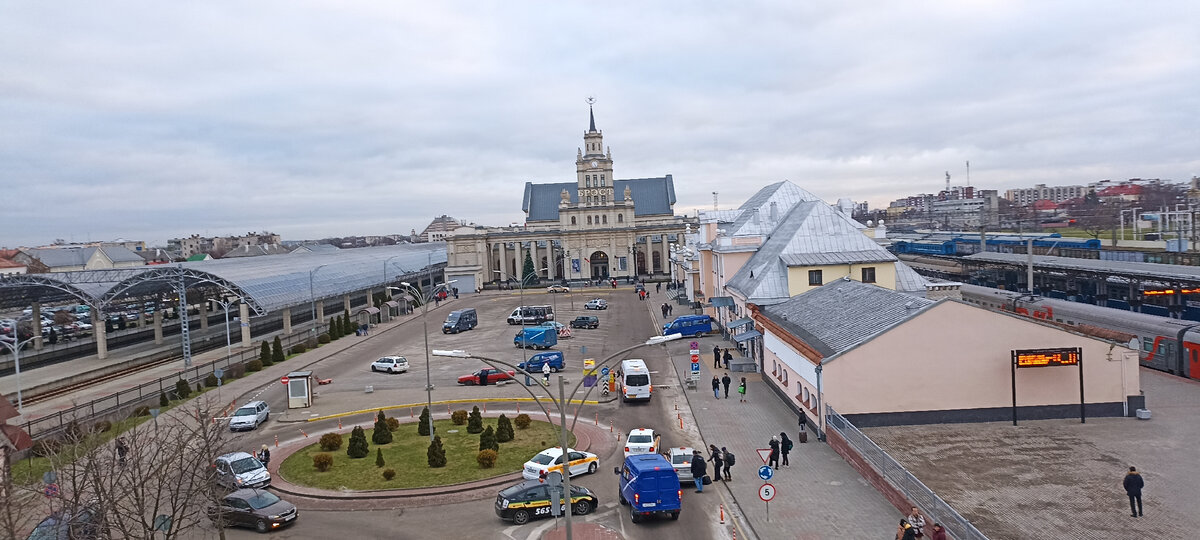 Вокзал Бреста. Утро