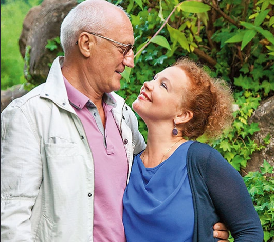 Он был уверен что никогда не женится на актрисе, пока не встретил “рыжее чудо”. Позднее счастье Юрия Беляева