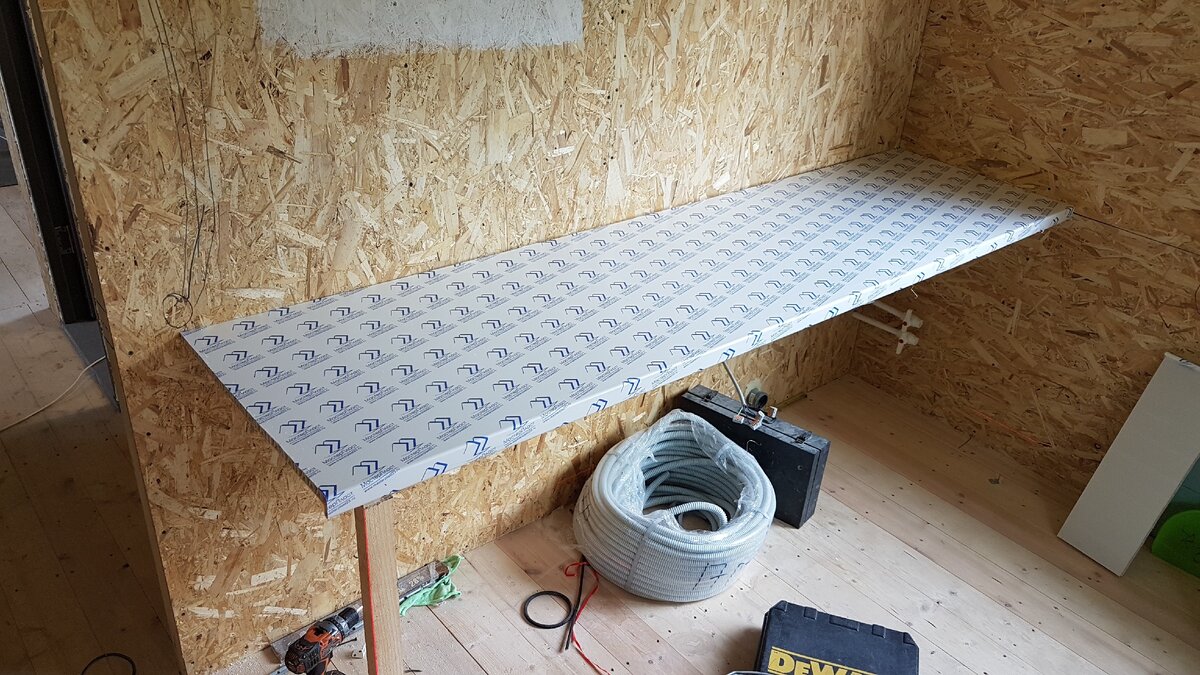 Примерка подоконника