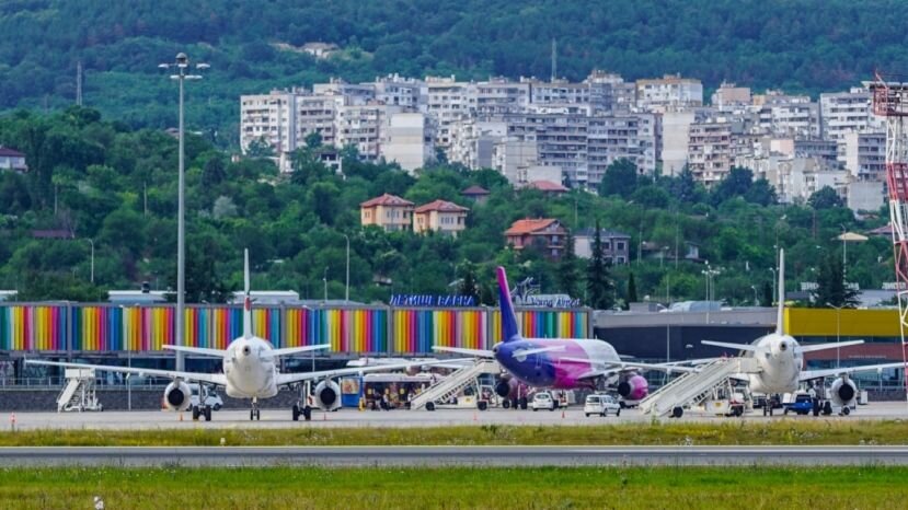 Первые 540 туристов высадятся в Варне, они проведут лето на Золотых Песках и в Албене.