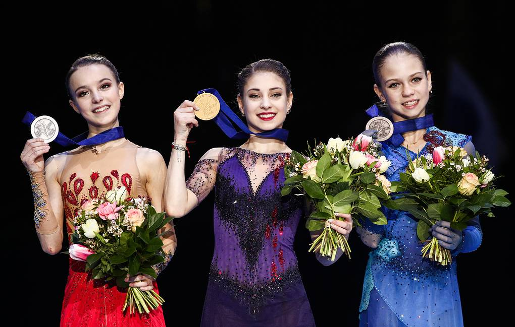 Анна Щербакова, Алена Косторная и Александра Трусова © Сергей Бобылев/ТАСС