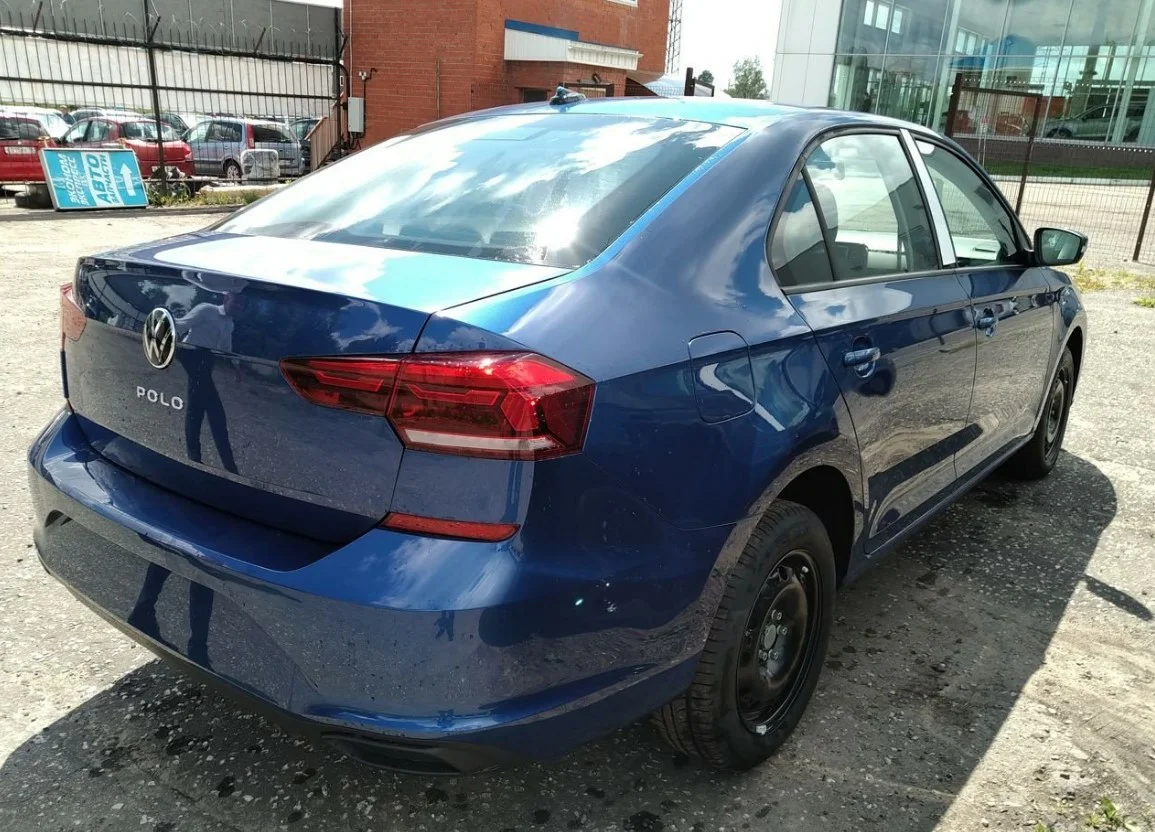 Полик 20-го года. лифтбек. Источник: Яндекс Картинки