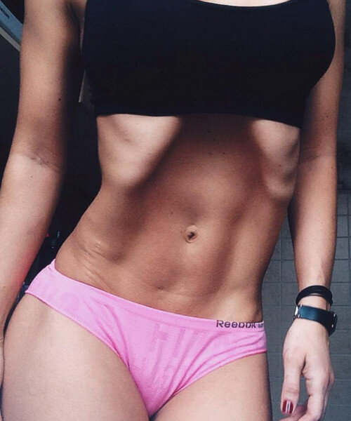 Убрать жир с живота поможет вакуум, но за неделю можно только научиться  делать его правильно