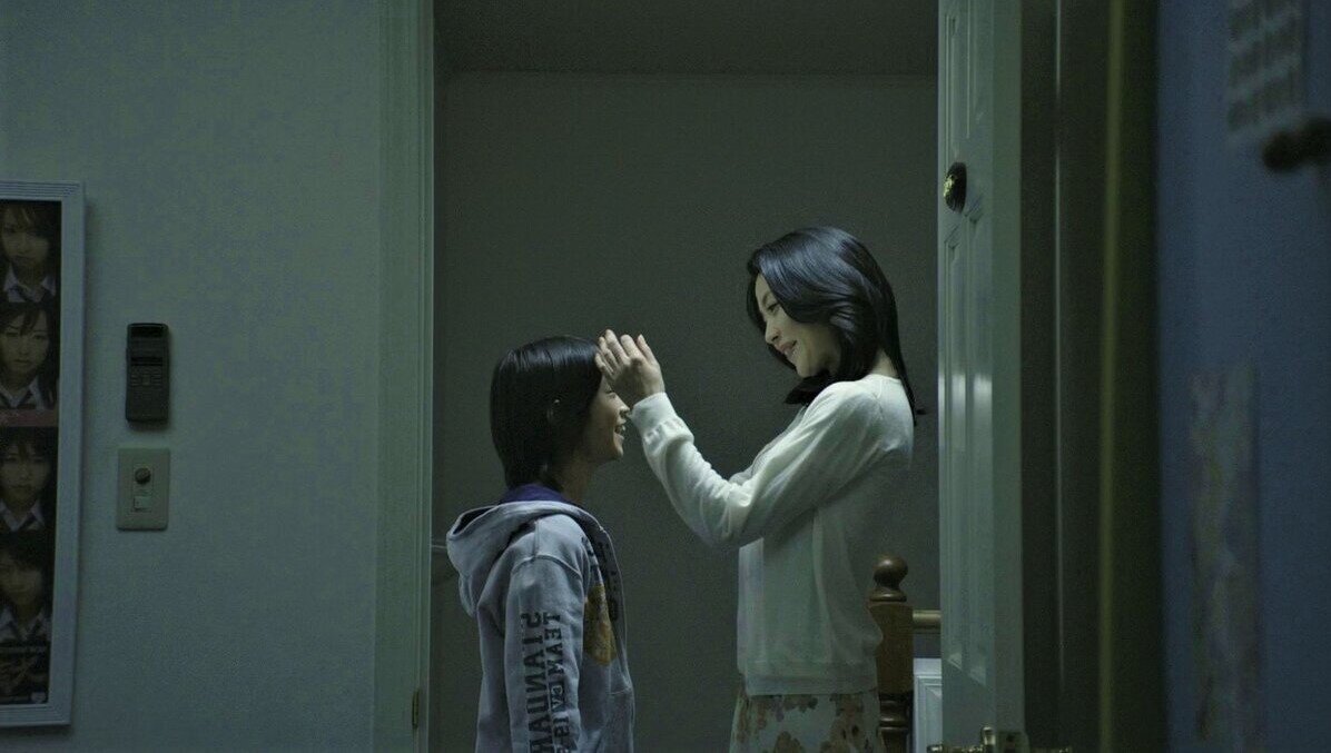 Кадр из свободных источников "Признания"(2010)