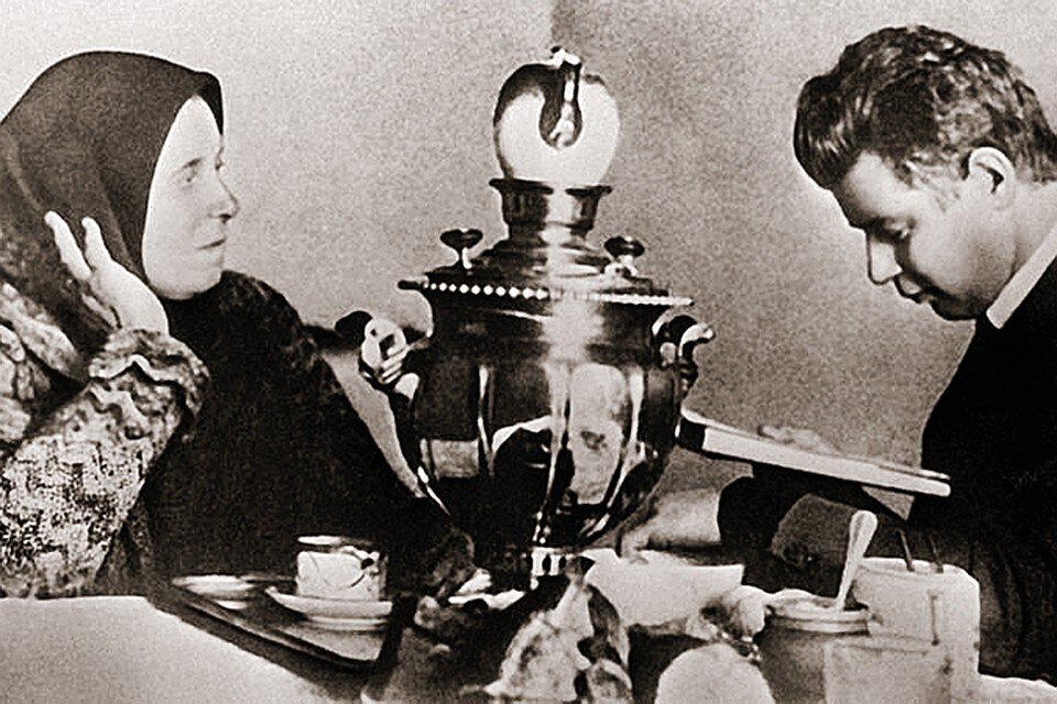 Есенин Читает стихи матери