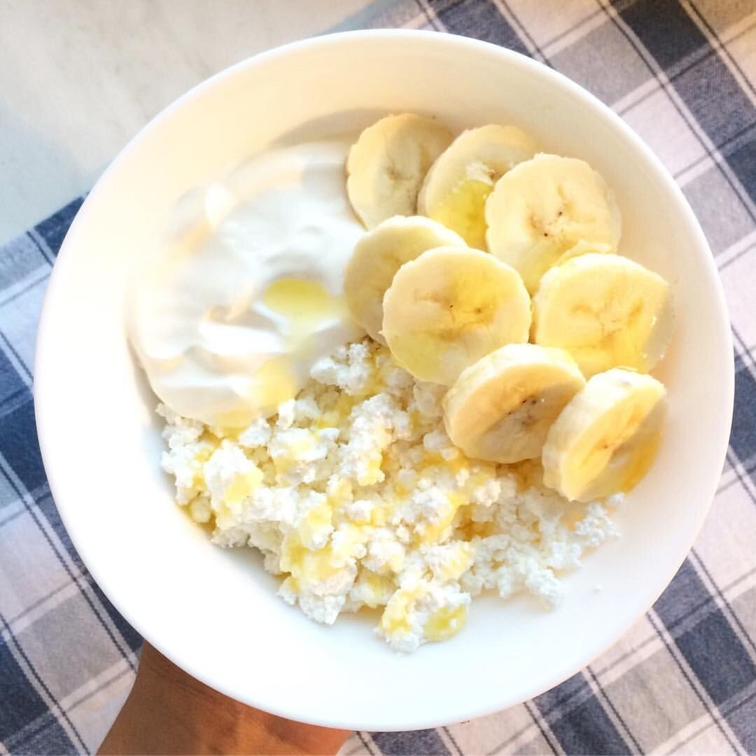 Творог с медом и орехами