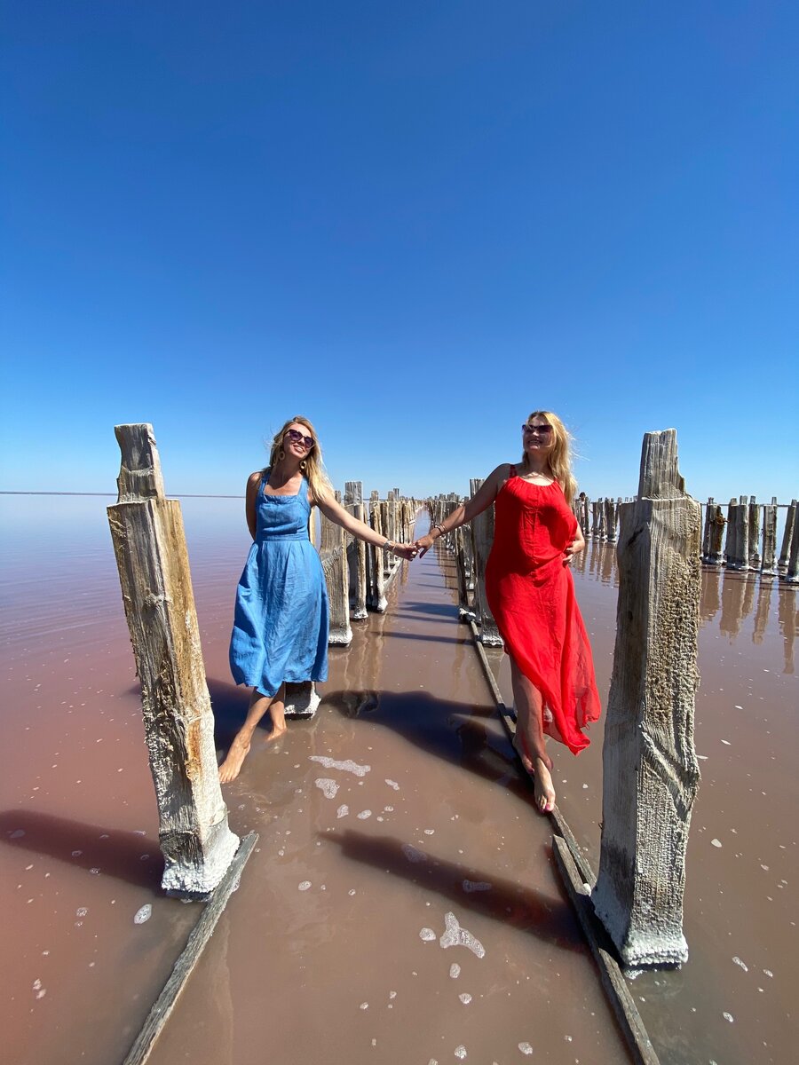 Сакское соленое озеро 