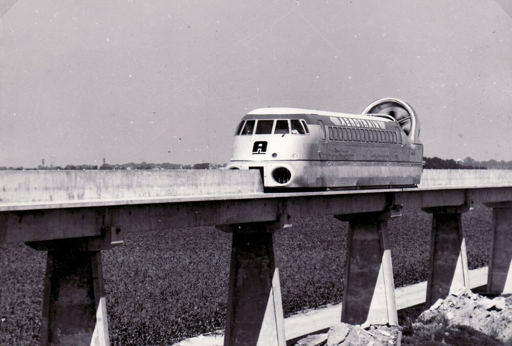 Источник: https://www.amusingplanet.com/2020/05/aerotrain-high-speed-train-that-almost.html