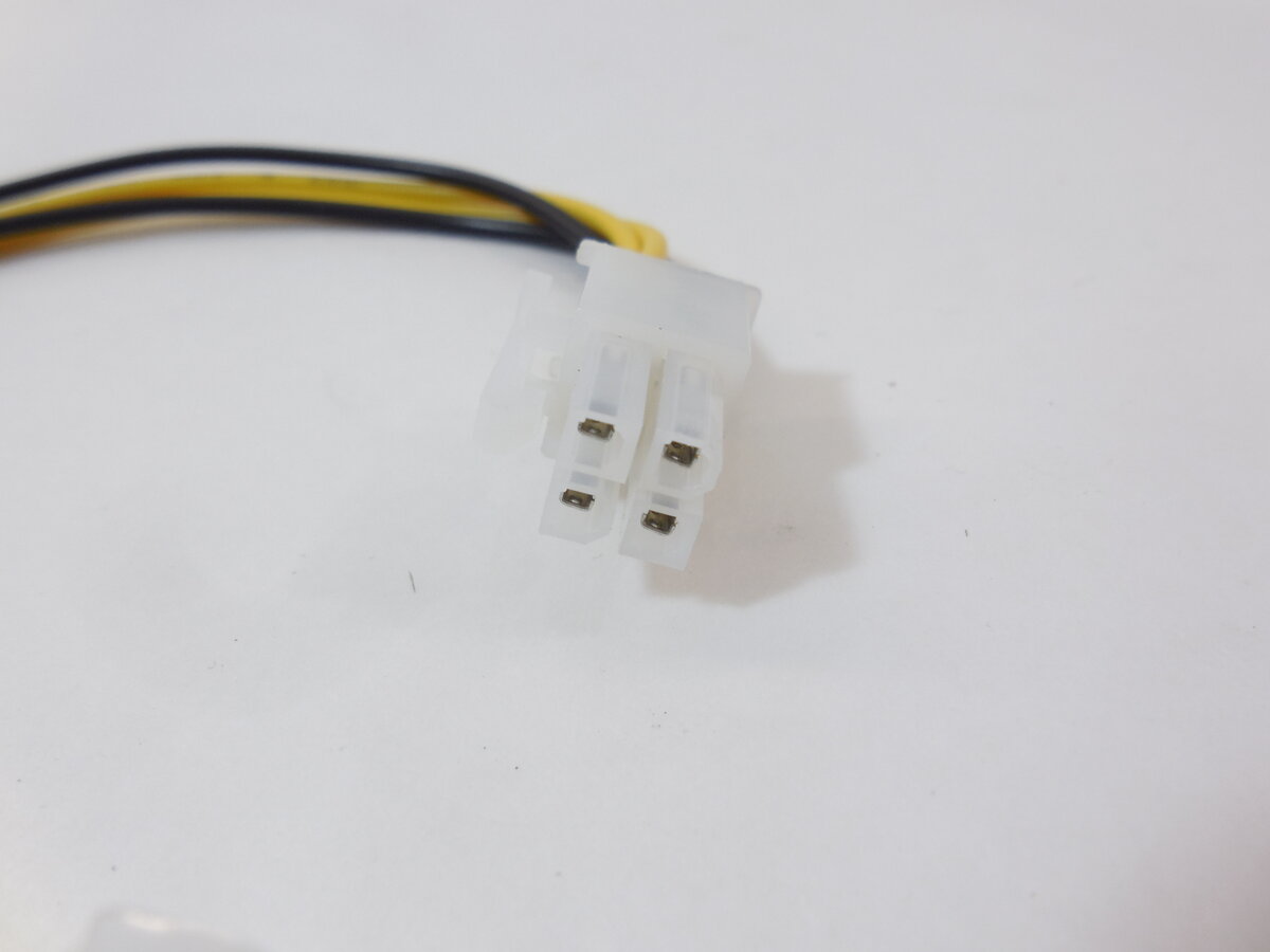 Питание процессора 4 контактный