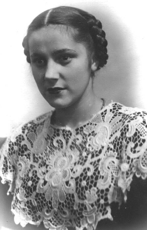 Галина в молодости