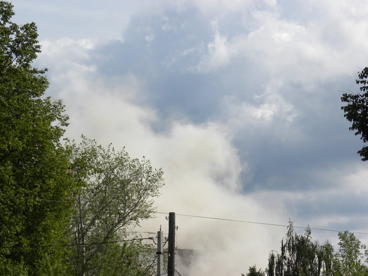 Взрыв, облако пыли...