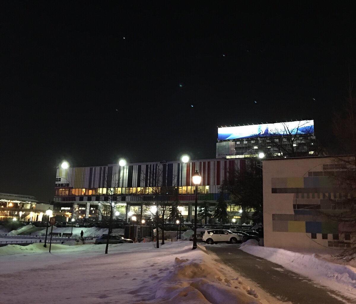 7 февраля 2017. Все-таки от телефона есть польза: он все даты помнит