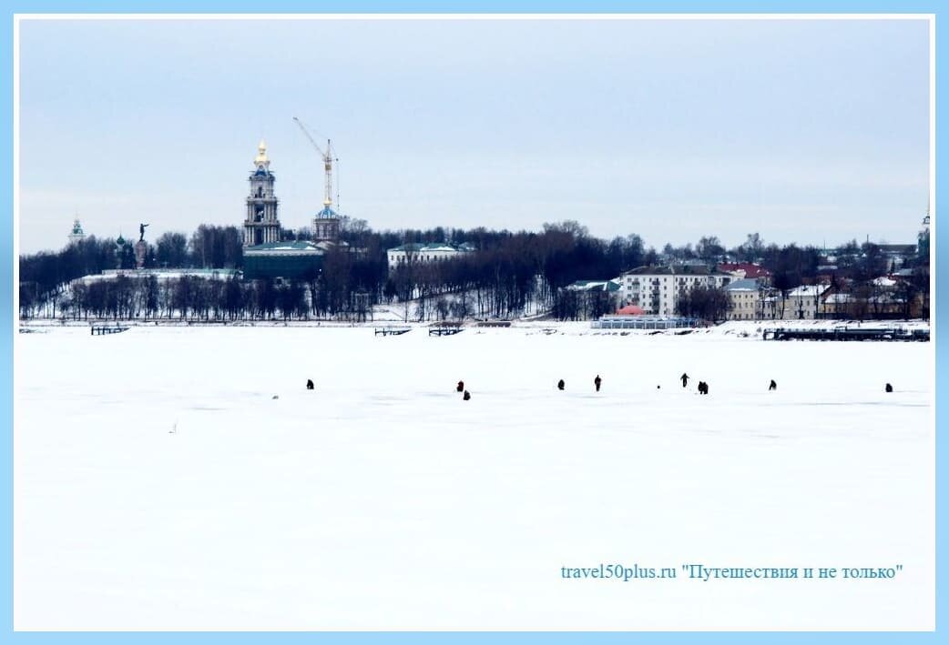 Рыбаки на Волге в Костроме.