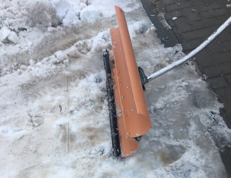 Лопата для уборки снега своими руками. Фото автора 