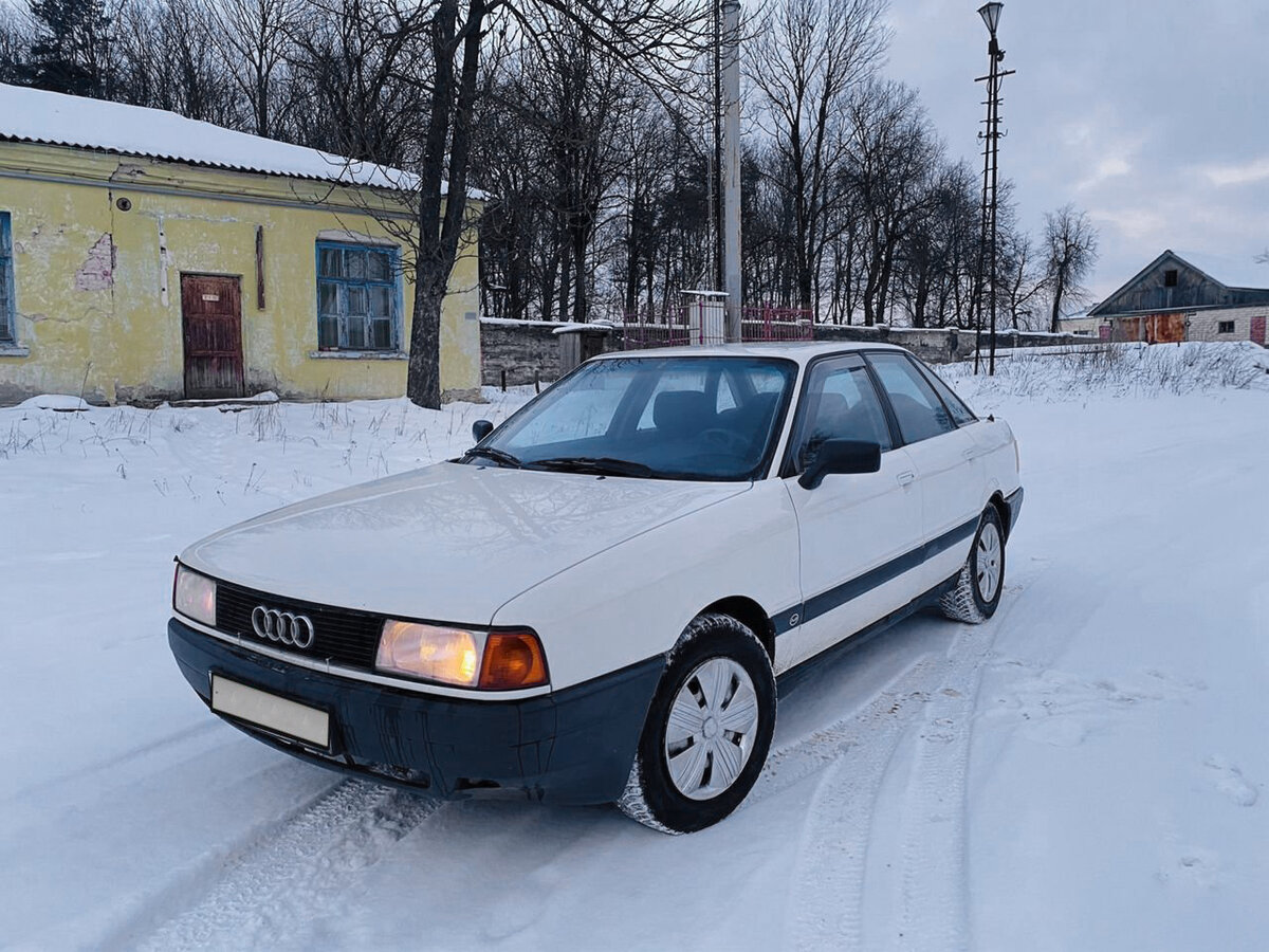 Внешне автомобиль не имеет ни ржавчинки. Мелкие очаги, наверняка есть, но ржаветь машина не собирается