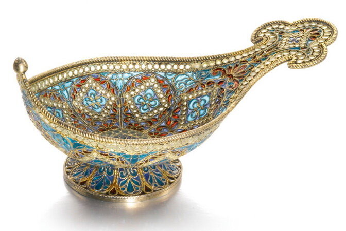 Ковш, серебро, позолота, витражная эмаль. Овчинников, Москва, около 1890 г.