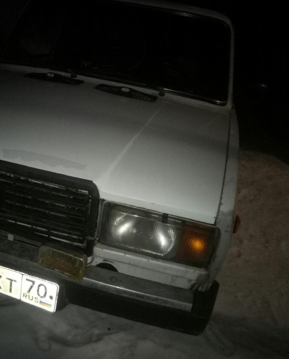 Купили мы как то с другом жигули семёрку.