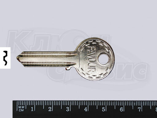 Это заготовка ключа английского типа с определённым "профилем". Он показан на картинке слева.