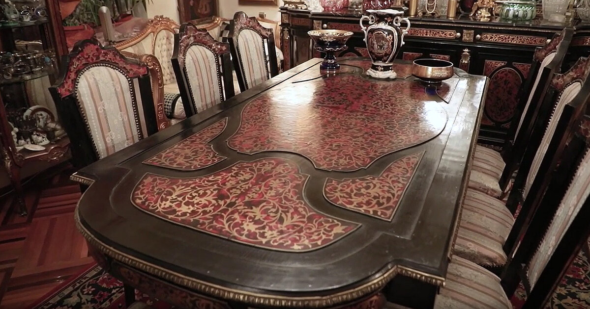 Стол антикварный Буль