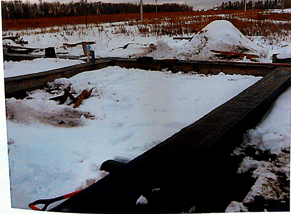 Из материалов экспертизы. Фото исследуемого фундамента. @ Горбунов Сергей