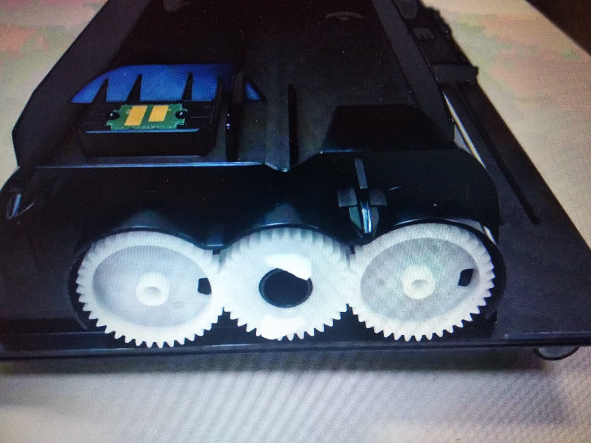 Картридж  Kyocera TK-6115 со стороны чипа