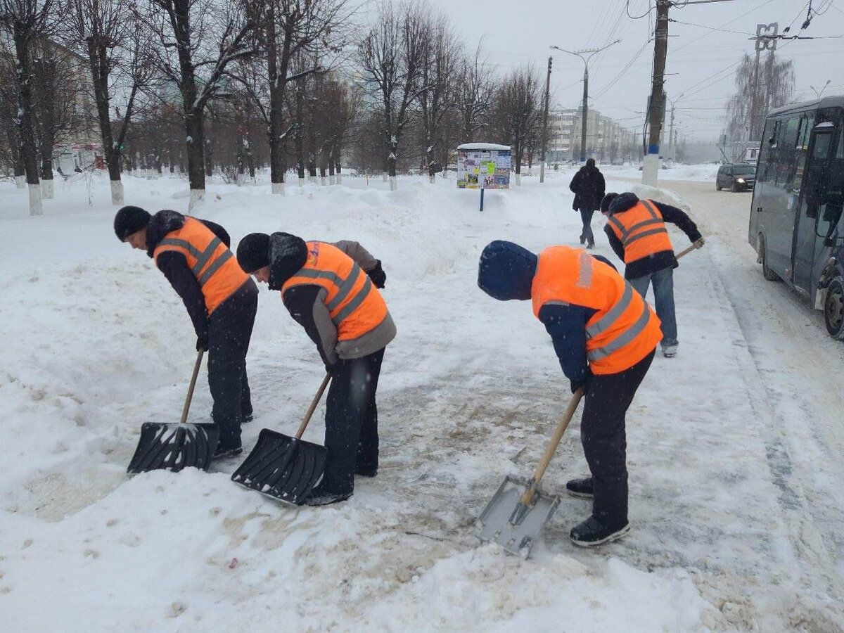 Дворник. Работа, которую в Москве полностью дискредитировали. | Склерозник  реалиста | Дзен