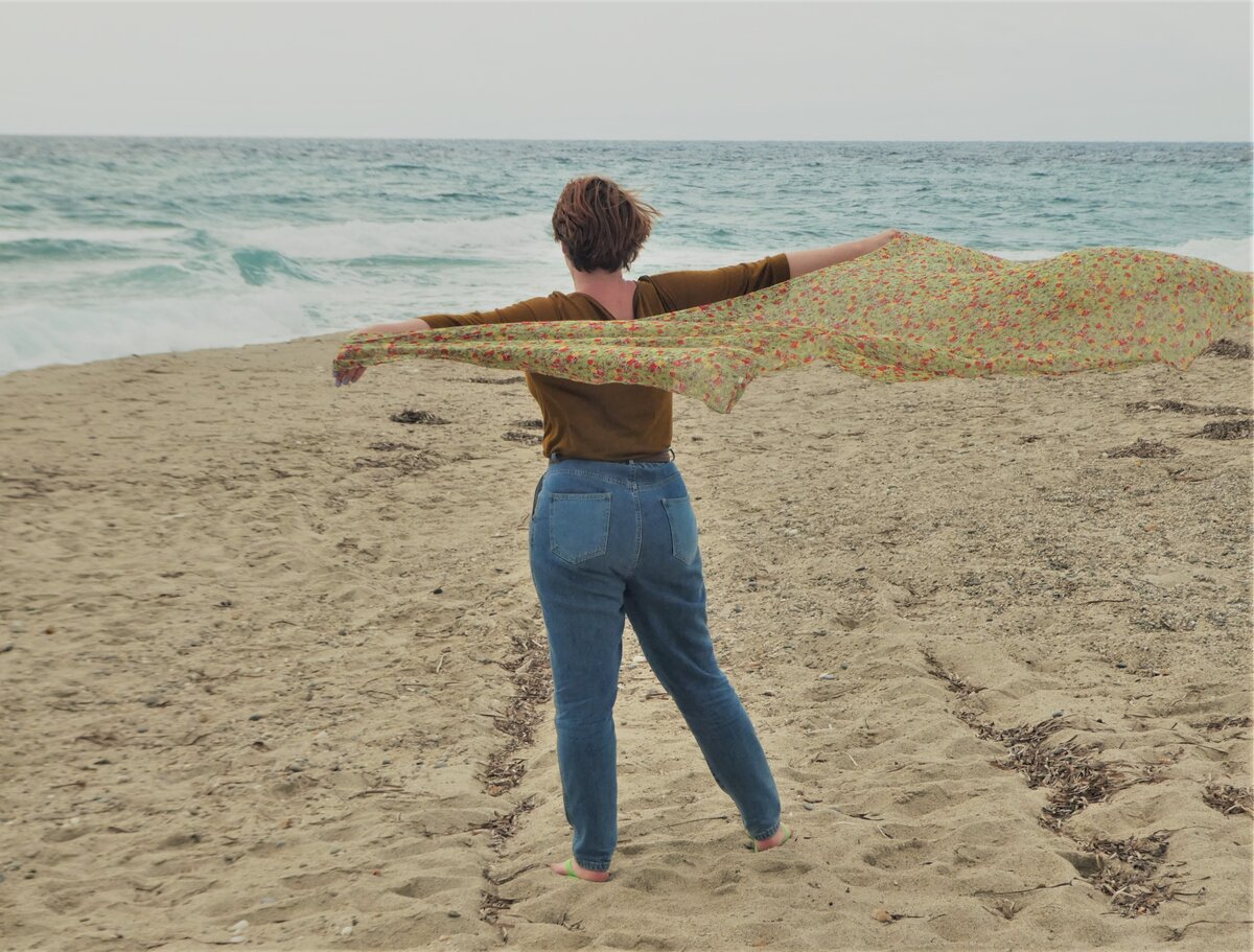 Многие мои классные поездки сложились сами собой: потому что мне подвернулись дешёвые билеты.:)