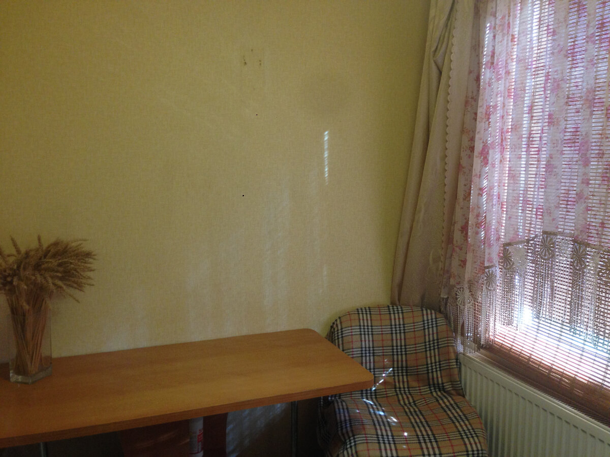 Столовая часть кухни.