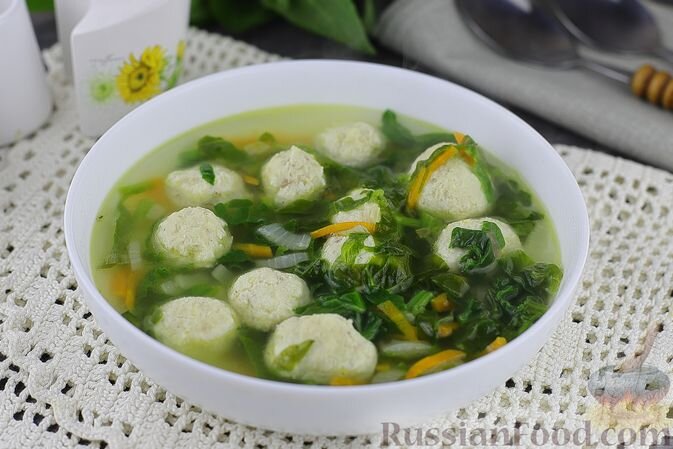 фарш куриный, фасоль консервированная, шпинат, лук репчатый, морковь, чеснок, яйца, мука, масло растительное, соль, перец чёрный молотый, лавровый лист, вода